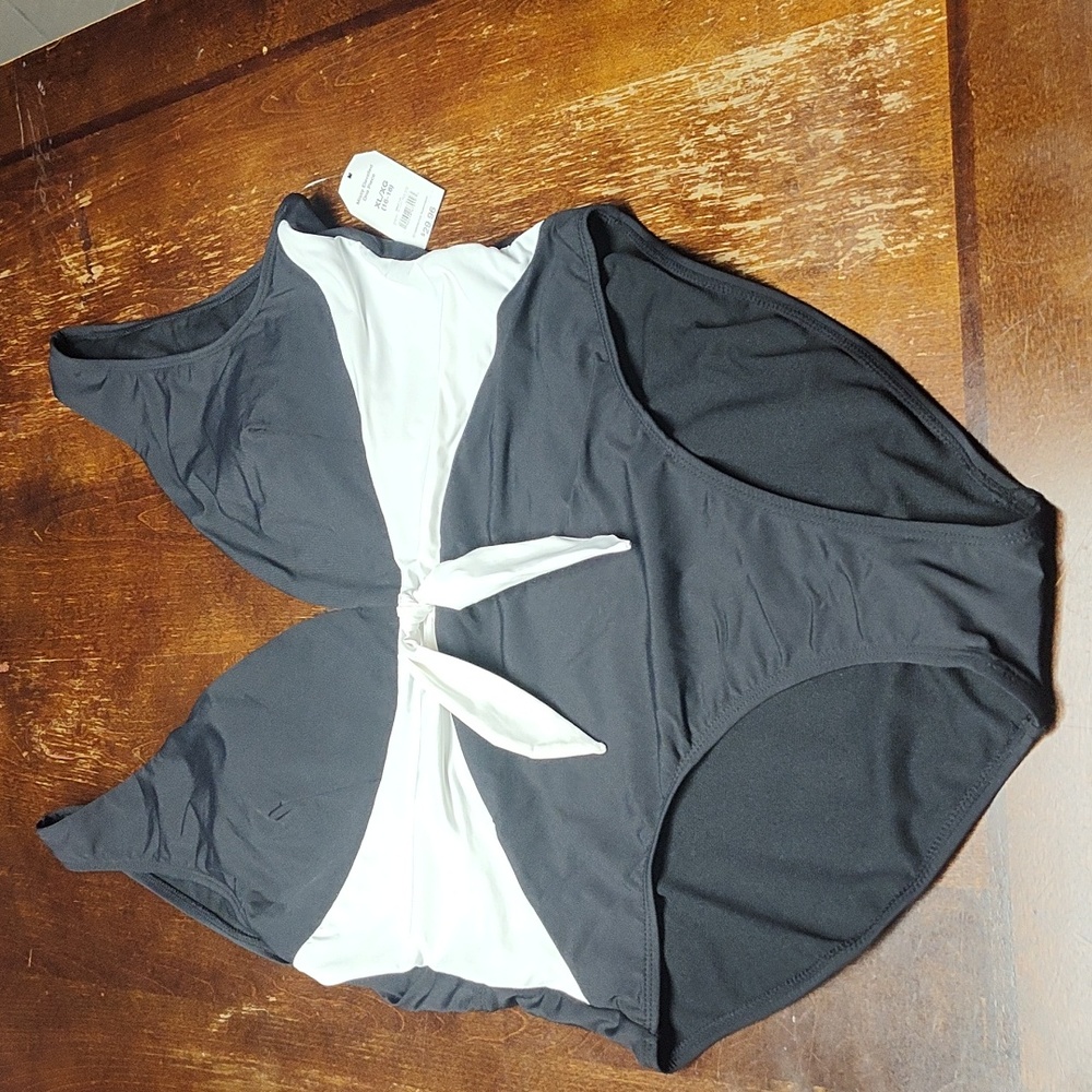 NWT Women's bathing suit size XL